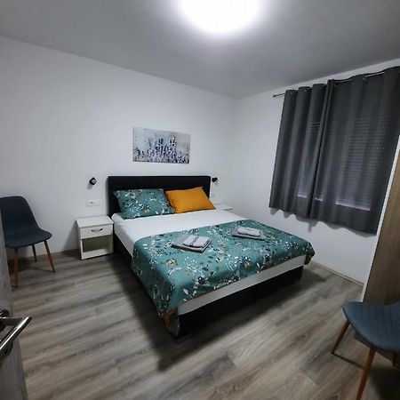 Apartmani Gabrijel Нови-Винодолски Экстерьер фото