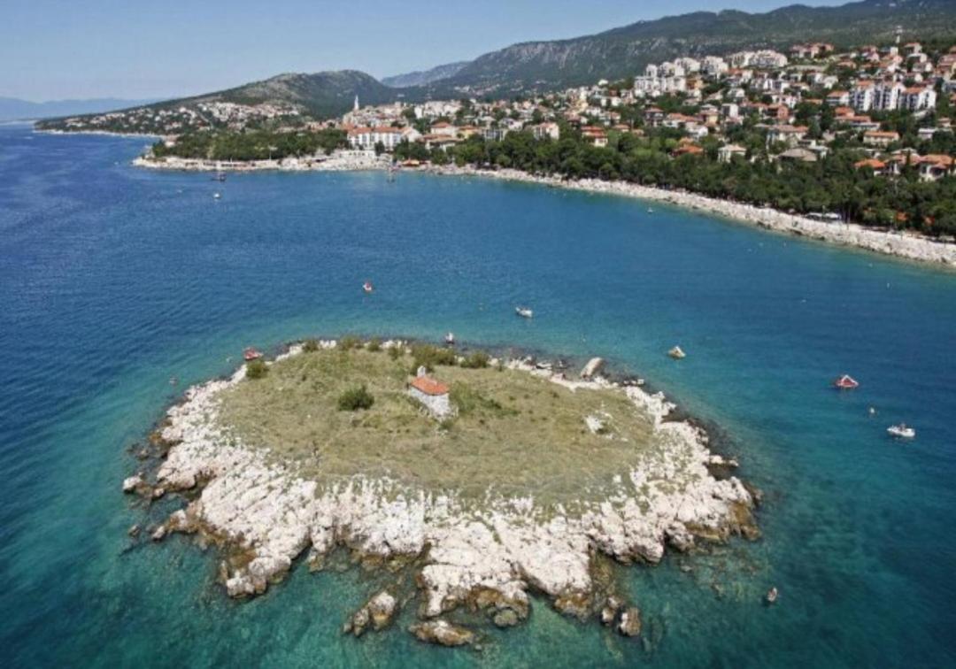 Apartmani Gabrijel Нови-Винодолски Экстерьер фото