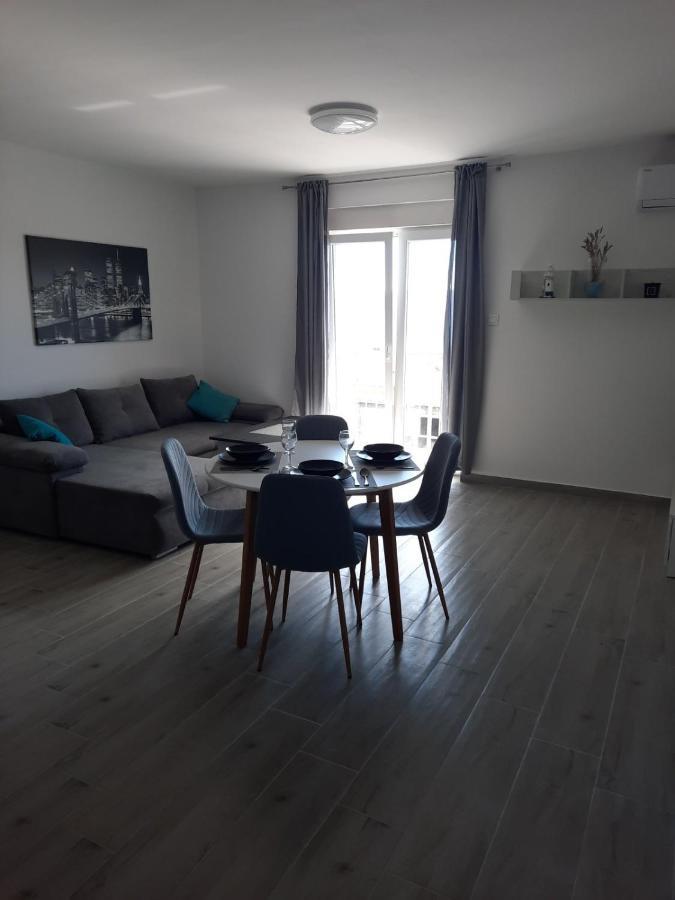 Apartmani Gabrijel Нови-Винодолски Экстерьер фото