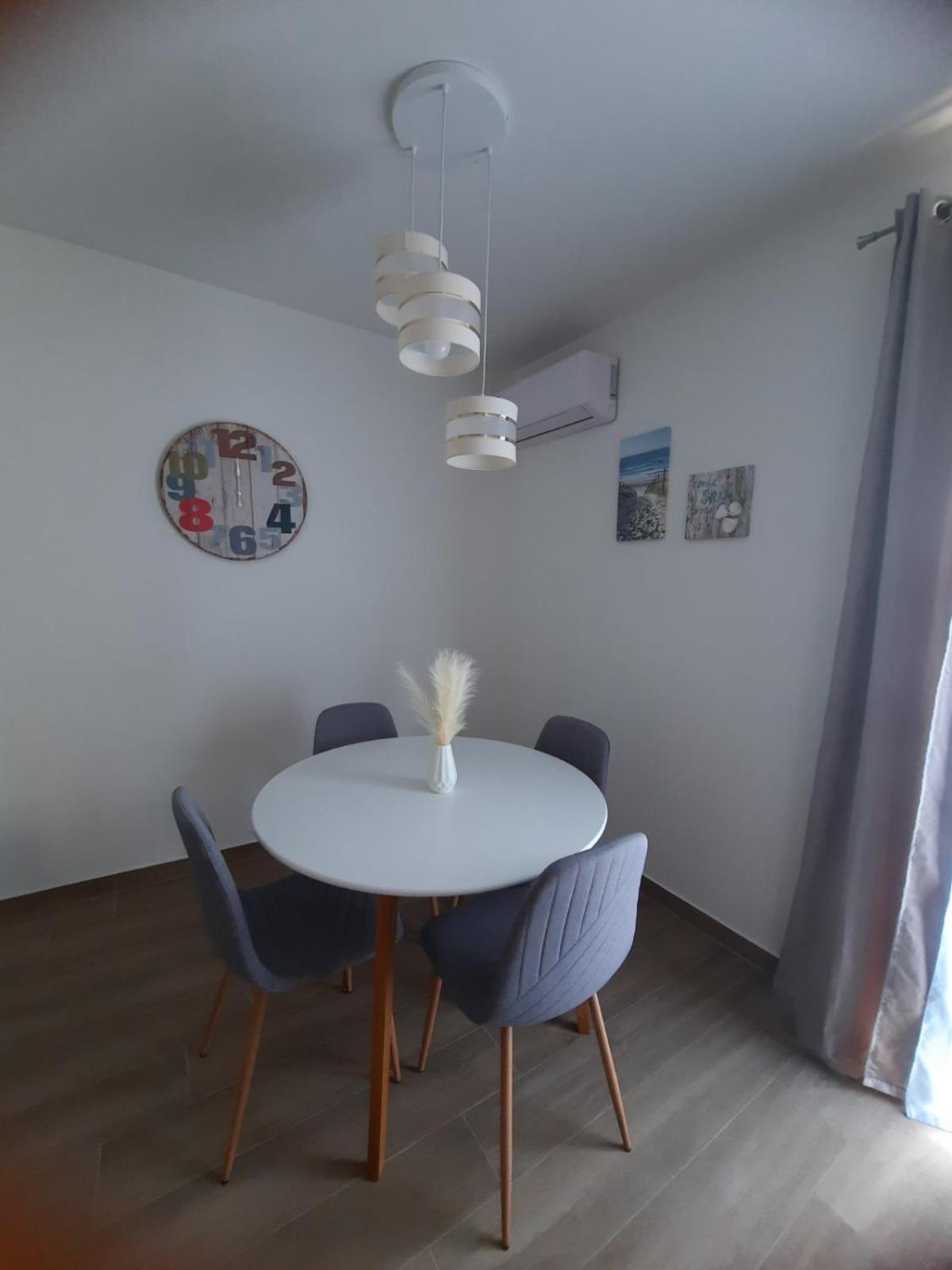Apartmani Gabrijel Нови-Винодолски Экстерьер фото