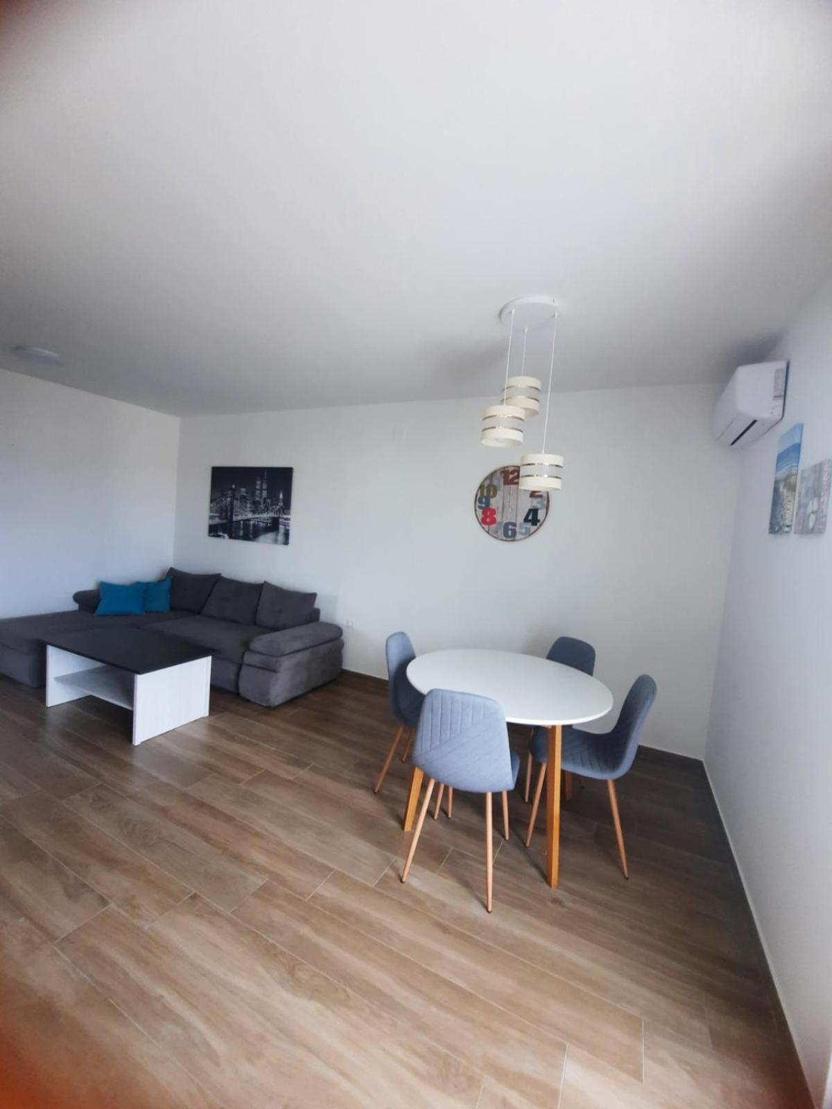 Apartmani Gabrijel Нови-Винодолски Экстерьер фото